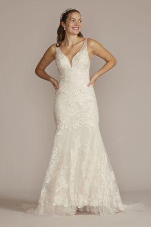 lace ruffle wedding dress