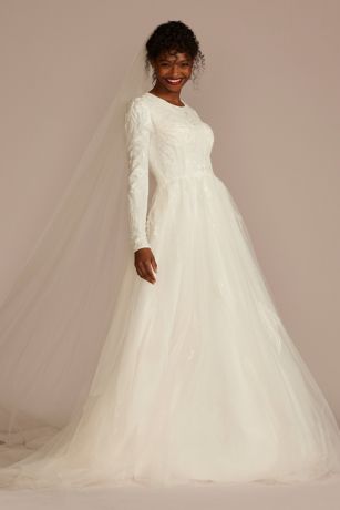 Picture of Lace Applique Tulle A-Line Modest Wedding Dress