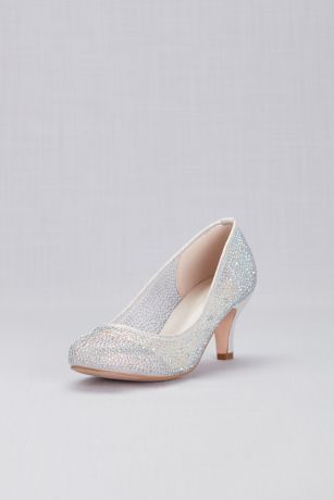 gray low heel shoes