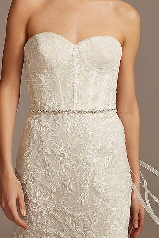 Cintas y cinturones para tu vestido de novia - David's Bridal