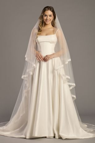 Picture of Sequin Scalloped Lace Cathedral Veil