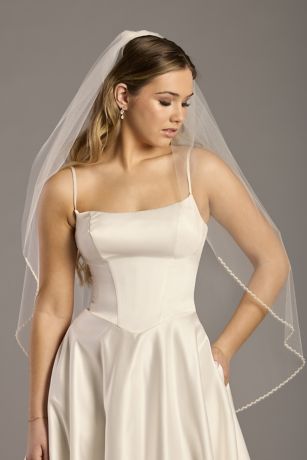 Picture of Pearl Edge Fingertip Veil