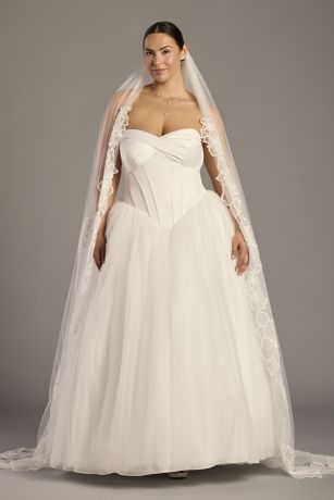 Picture of Cathedral Veil with Oversized Floral Appliques