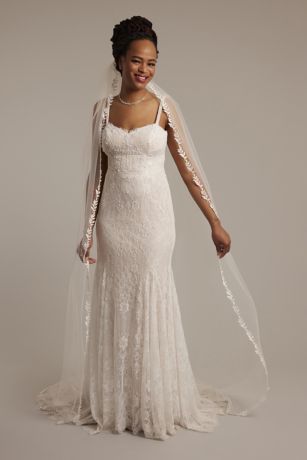 Picture of Tulle and Lace Leaf Edge Chapel Veil