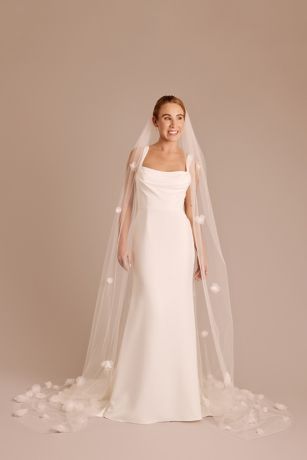 Picture of Scattered Organza Rosette Tulle Cathedral Veil
