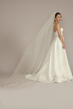 Picture of Delicate Scattered Crystal Cathedral Veil