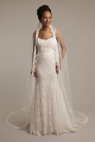 Picture of Floral Applique Trimmed Cathedral Veil