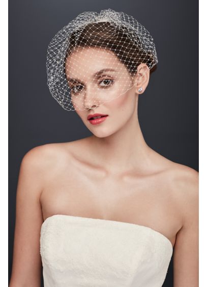 Featured image of post Black Blusher Veil - Blusher and birdcage veils are shorter veils that were originally worn to cover the bride&#039;s face to prevent the.