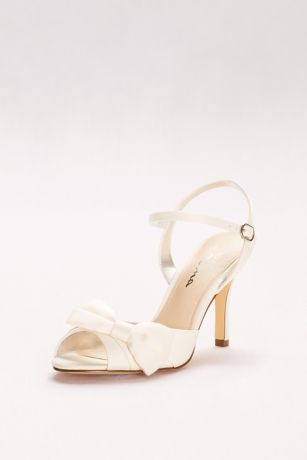 ivory heels with bow
