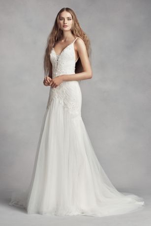 vera wang beach wedding dress