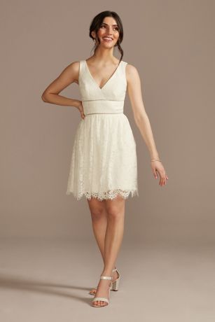 V-Neck Lace Short Sheath Party Dress ...