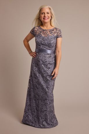 Picture of Embroidered Short Sleeve Sheath Dress