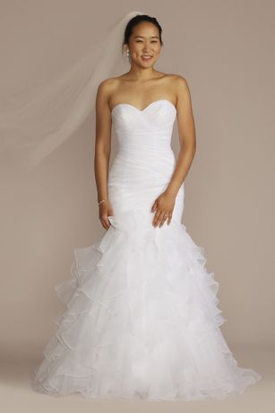 mermaid wedding dress with ruffled skirt