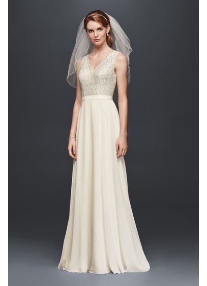 Scalloped Lace Wedding Dress with Chiffon Skirt | David's Bridal