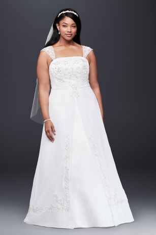 Picture of As is Plus Size Wedding Dress with Cap Sleeves
