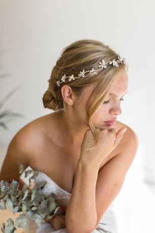 Picture of Zaliki Floral Pearl and Crystal Halo Vine