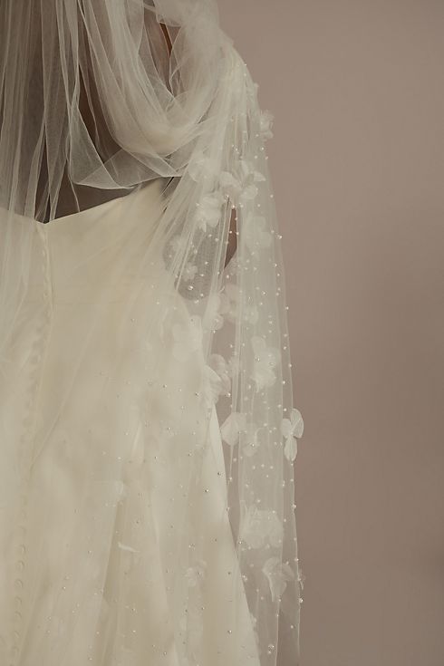 Pearl and Flower Embellished Chapel Veil Image 3