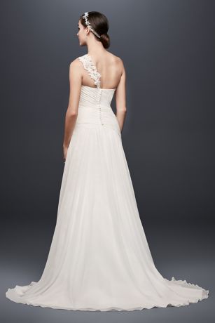 V3398 Wedding Dress