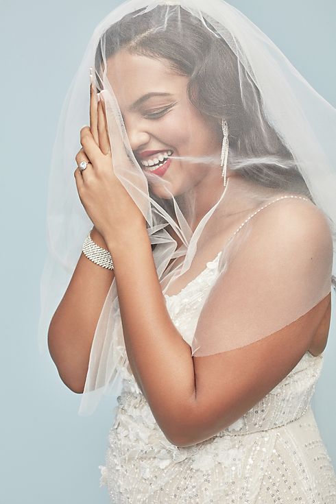 One-Tier Blusher Veil Image 4