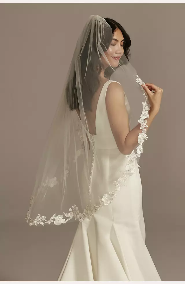 Pearls and Crystal Cutout Lace Mid-Length Veil
