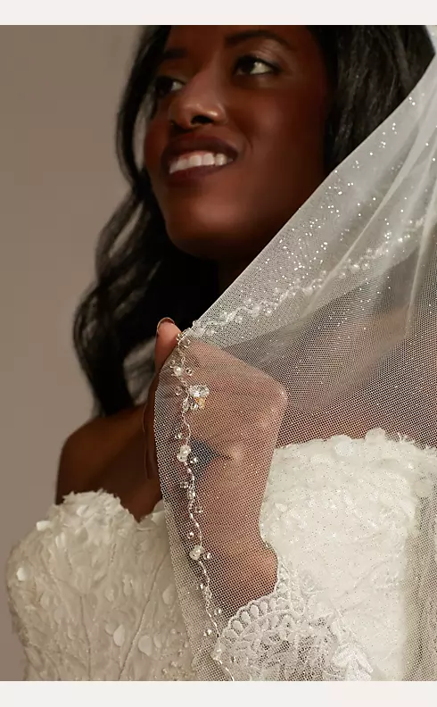 Scattered Beads and Pearls Mid-Length Glitter Veil