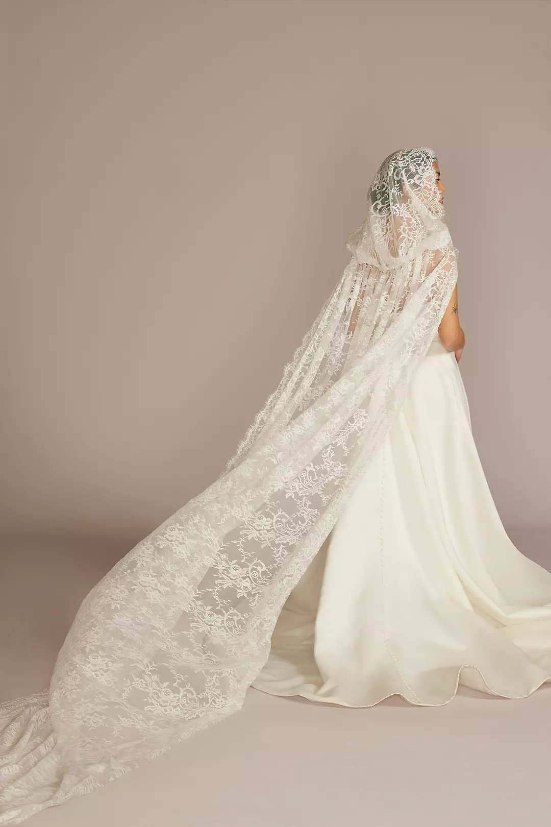 Lace Hooded Bridal Cape