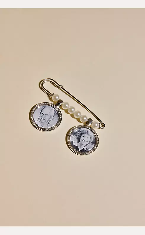 Pearl and Rhinestone Bouquet Photo Pin Image 1