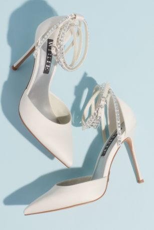 pearl wedding shoes for bride