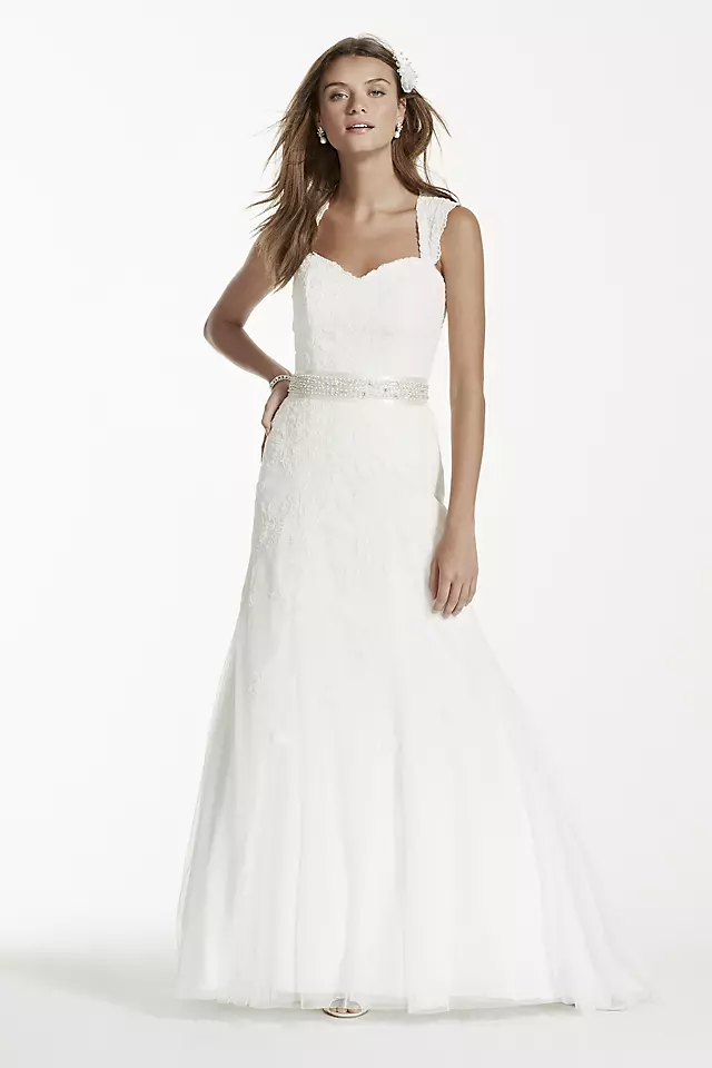 Cap Sleeve Lace Wedding Dress with Keyhole Back Image