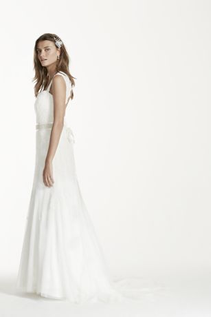 David's bridal スパンコール ウェディングドレス ハイヒール Illusion Plunge Long Sleeve Lace Wedding Dress | David's Bridal