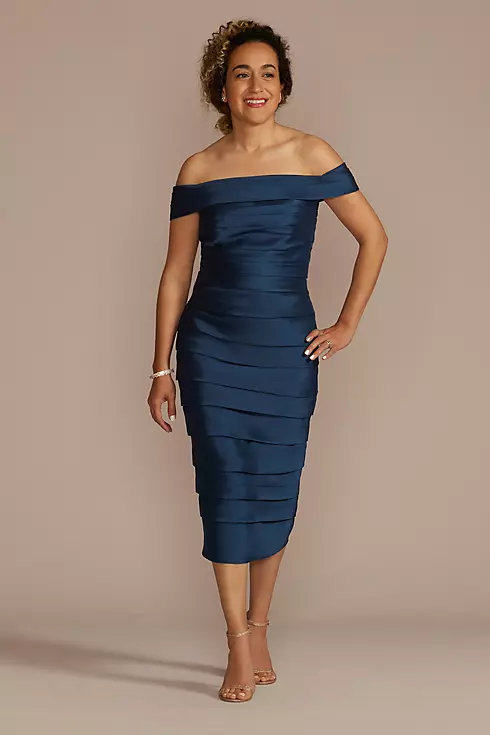 Banded Off-the-Shoulder Bodycon Midi Dress Image 1