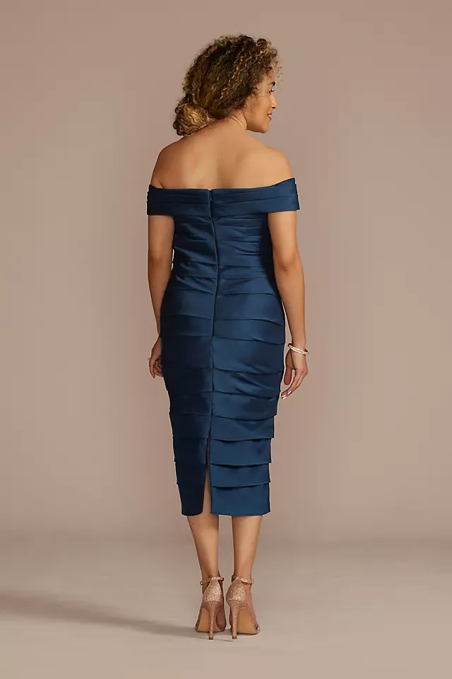 Banded Off-the-Shoulder Bodycon Midi Dress Image 2