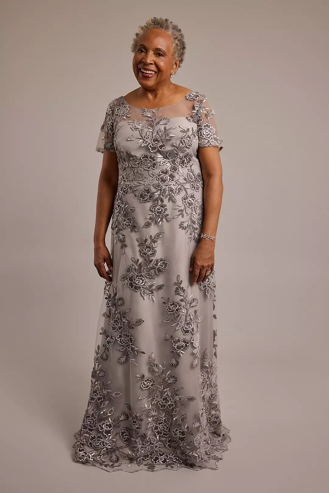 Short Sleeve Velvet Embroidery A-Line Dress