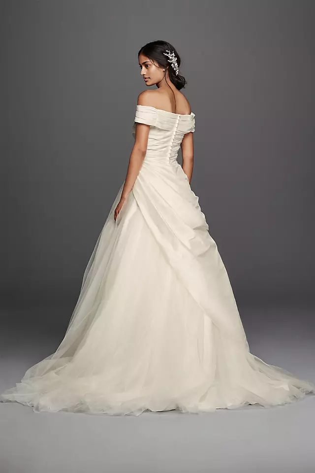 As-Is Jewel Taffeta Wedding Dress with Brooch Image 2