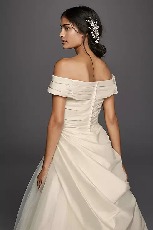 As-Is Jewel Taffeta Wedding Dress with Brooch Image 3