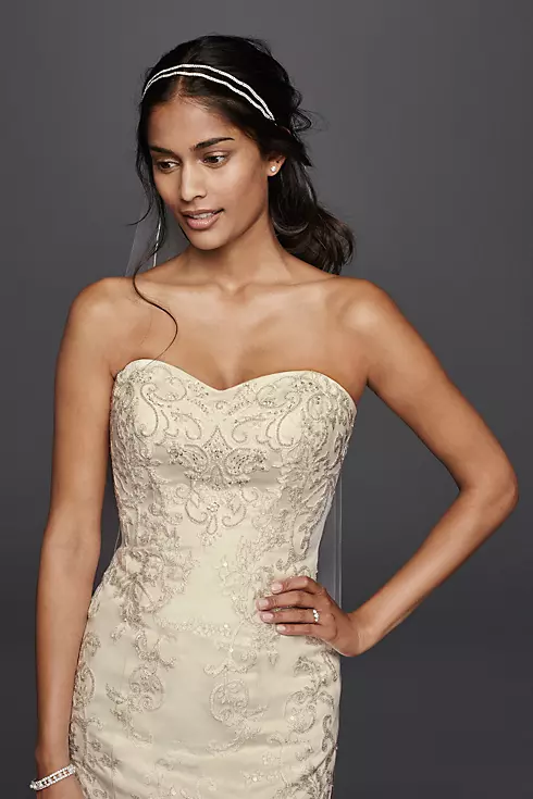 As-Is Lace Wedding Dress with Sweetheart Neckline Image 3