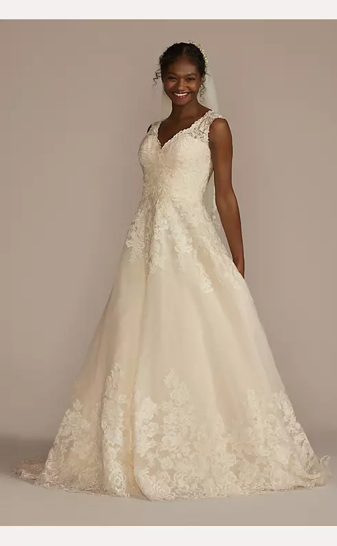 Scalloped V-Neck Lace and Tulle Wedding Dress | David's Bridal