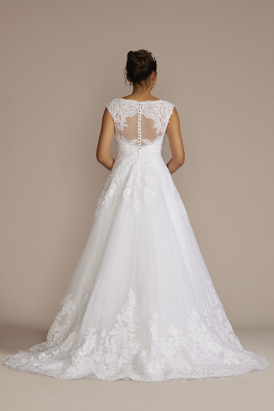 Scalloped Lace and Tulle Wedding Dress Image 2