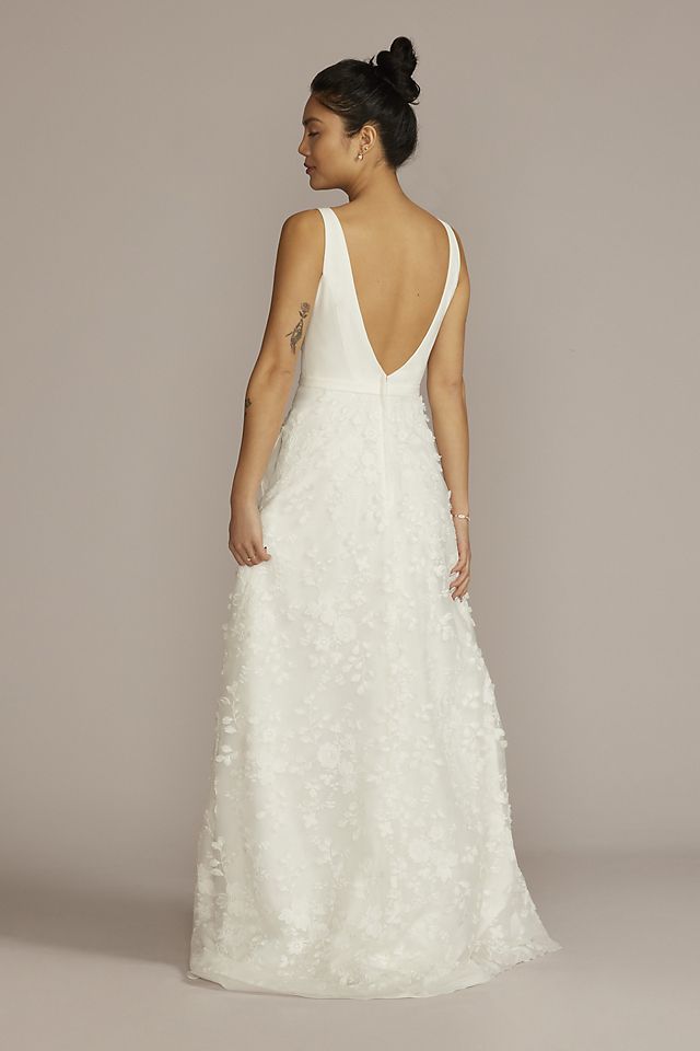 3D Floral Crepe A-Line Wedding Dress with Pockets Image 6