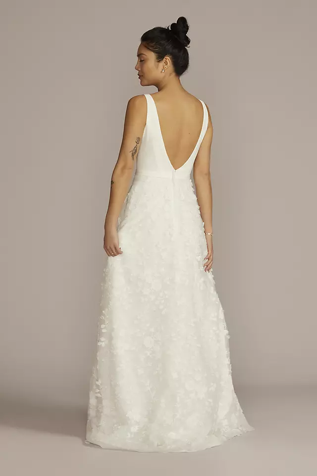 3D Floral Crepe A-Line Wedding Dress with Pockets Image 2