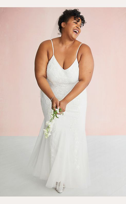 For en dagstur spids medier Floral Beaded Sheath Plus Size Wedding Dress | David's Bridal