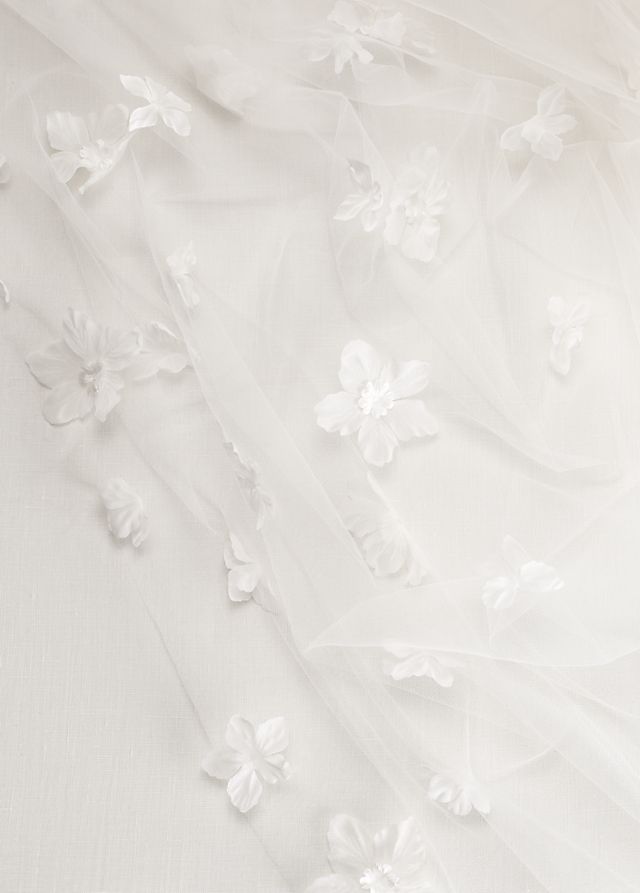 Single Tiered 3D Scattered Floral Cathedral Veil Image 4