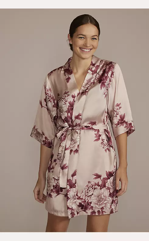 Dusty Pink Floral Bridal Party Robe Image 1