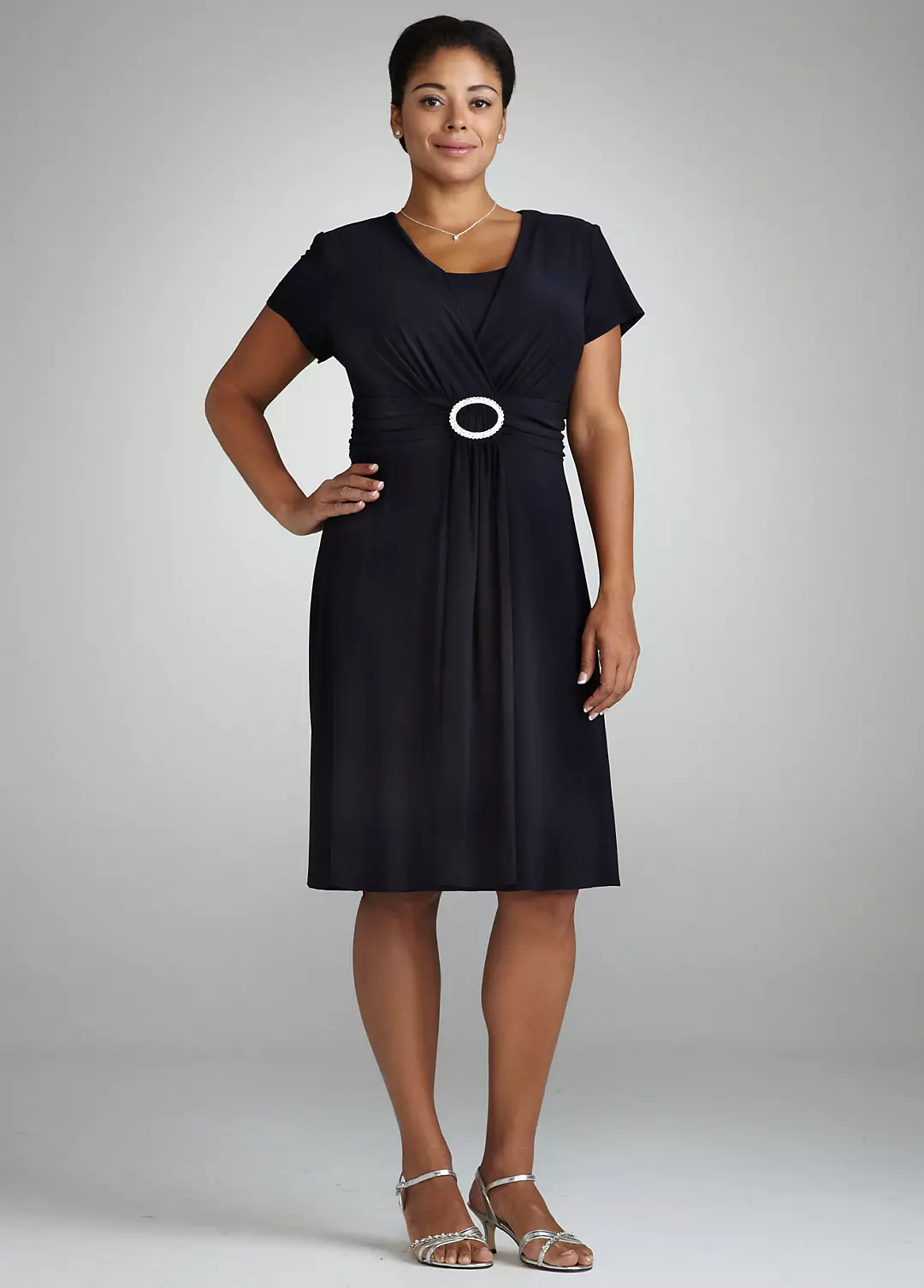 Short Sleeve Jersey Dress with Brooch Image