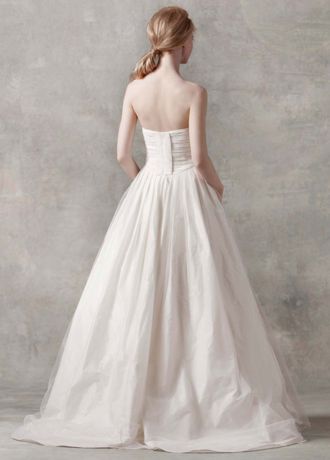 Swiss dot tulle empire waist wedding gown - Gala Rustic | Mimetikbcn –  Mimetik