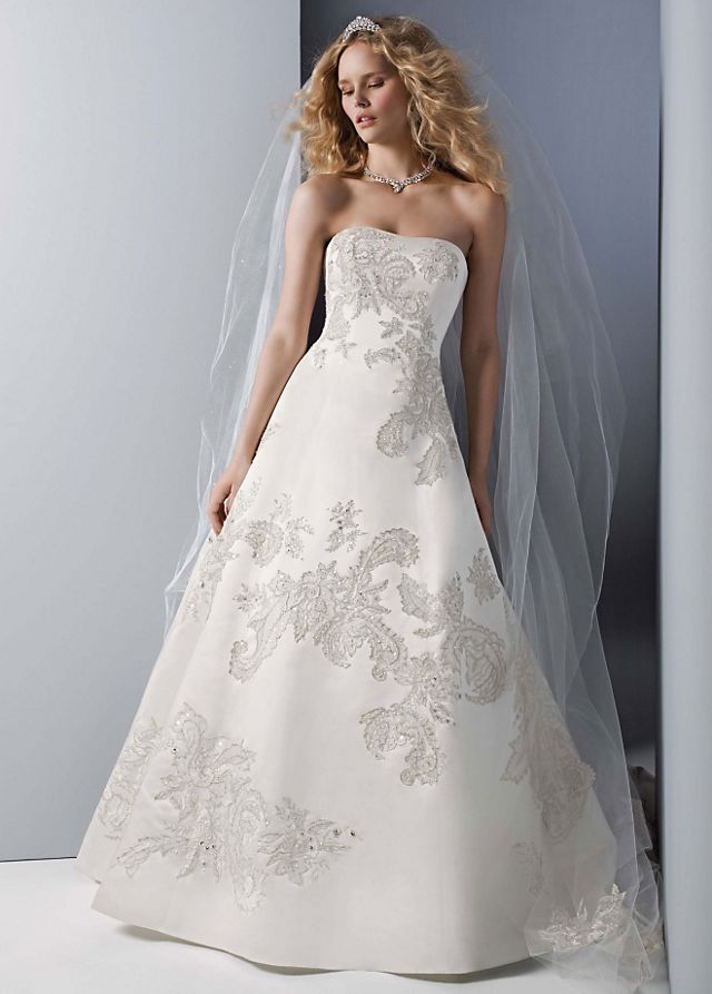Oleg Cassini Lace Peek-a-Boo Back Wedding Dress Image 4