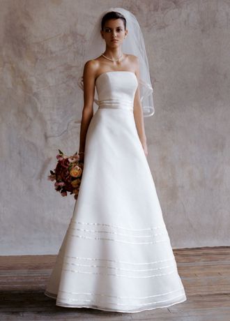 David's Bridal Strapless Organza A Line Wedding Dress with Ribbon ...