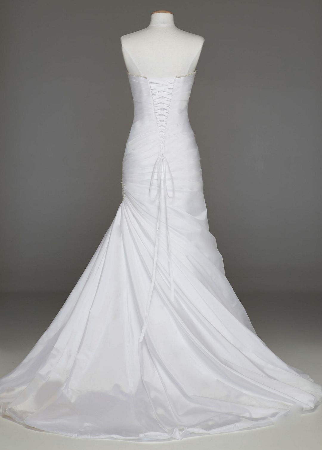 Strapless Sweetheart Trumpet Wedding Gown Image 3